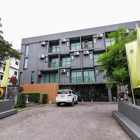 Oyo 150 3Q Chiangmai Residence Chiang Mai Exterior photo